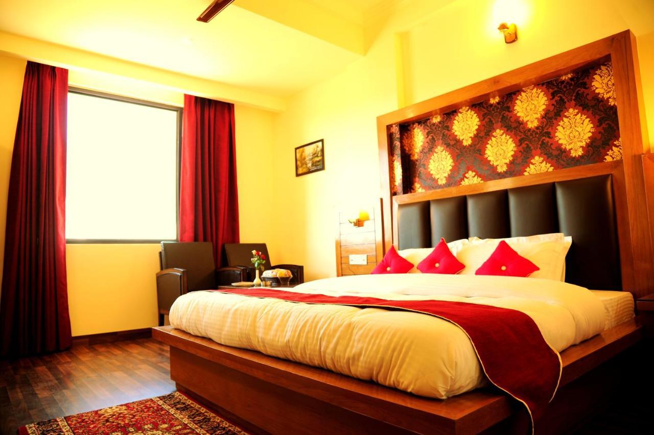 Hotel Grand Sharan Катра Екстер'єр фото
