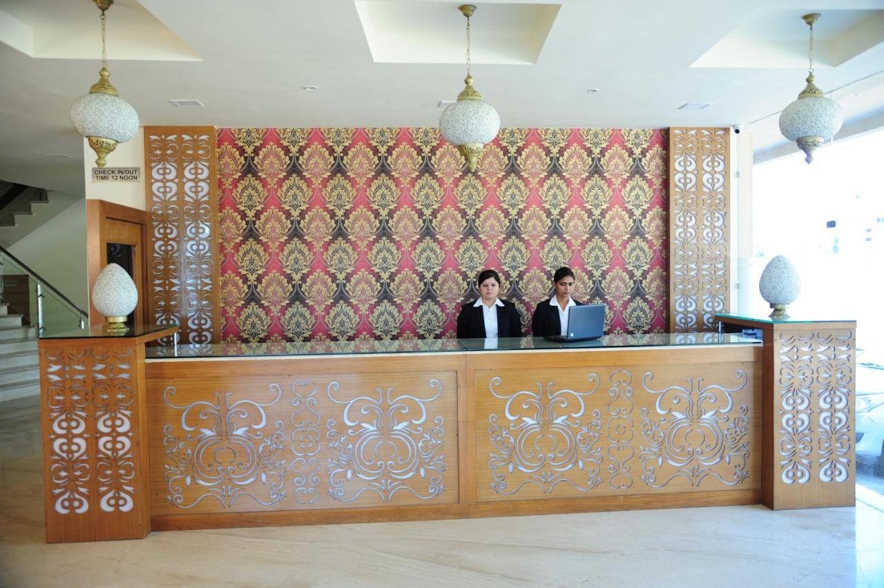 Hotel Grand Sharan Катра Екстер'єр фото