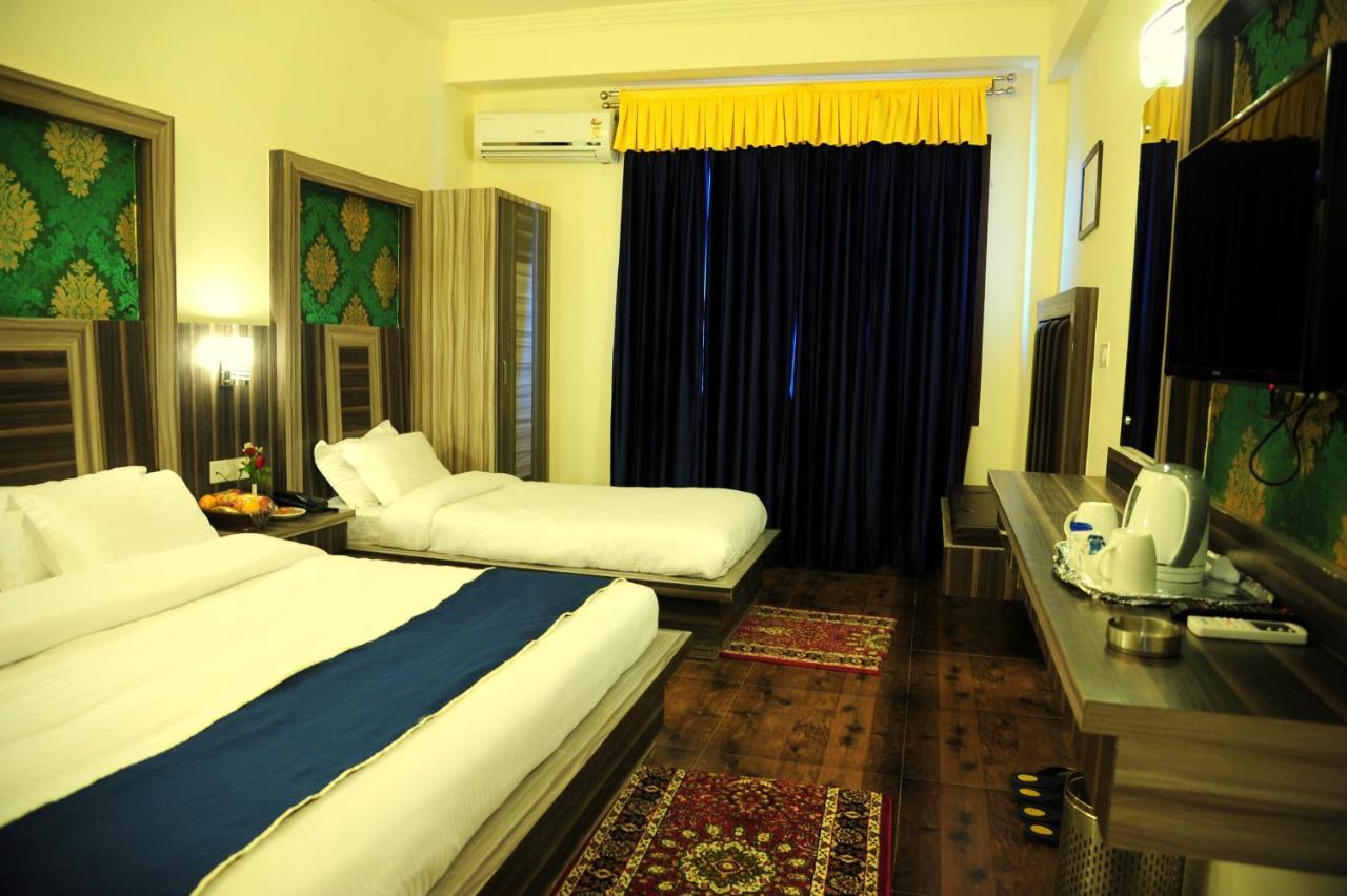 Hotel Grand Sharan Катра Екстер'єр фото