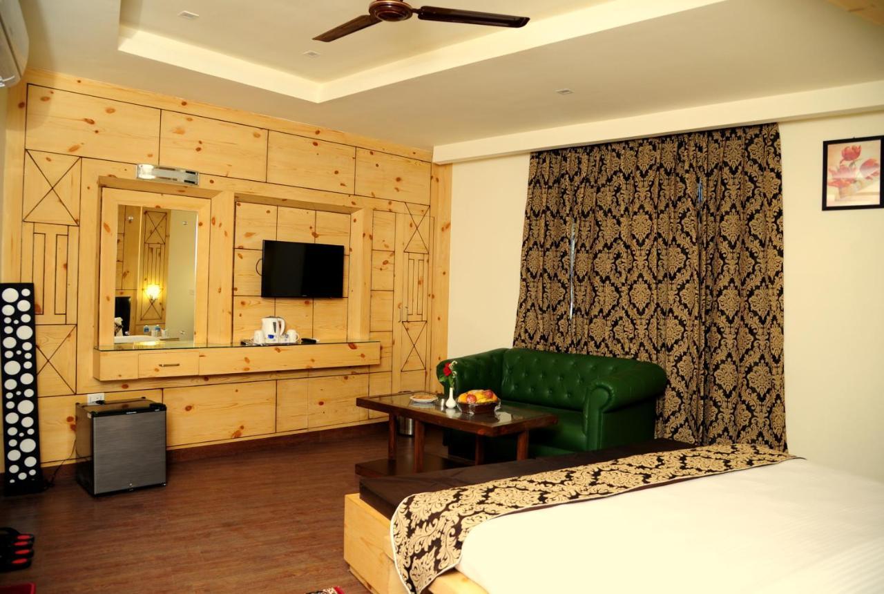 Hotel Grand Sharan Катра Екстер'єр фото