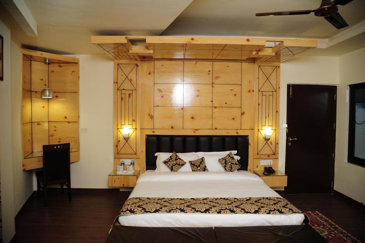 Hotel Grand Sharan Катра Екстер'єр фото